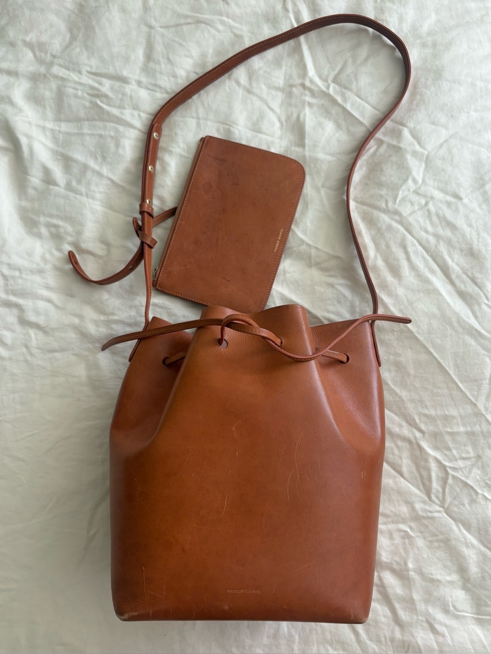 Mansur Gavriel Classic Bucket Bag Camel/pink